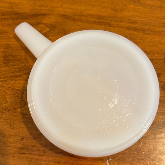 Set of 2 Vintage Glasbake 5” round ovenware dishes with handles. - Picture 5 of 6